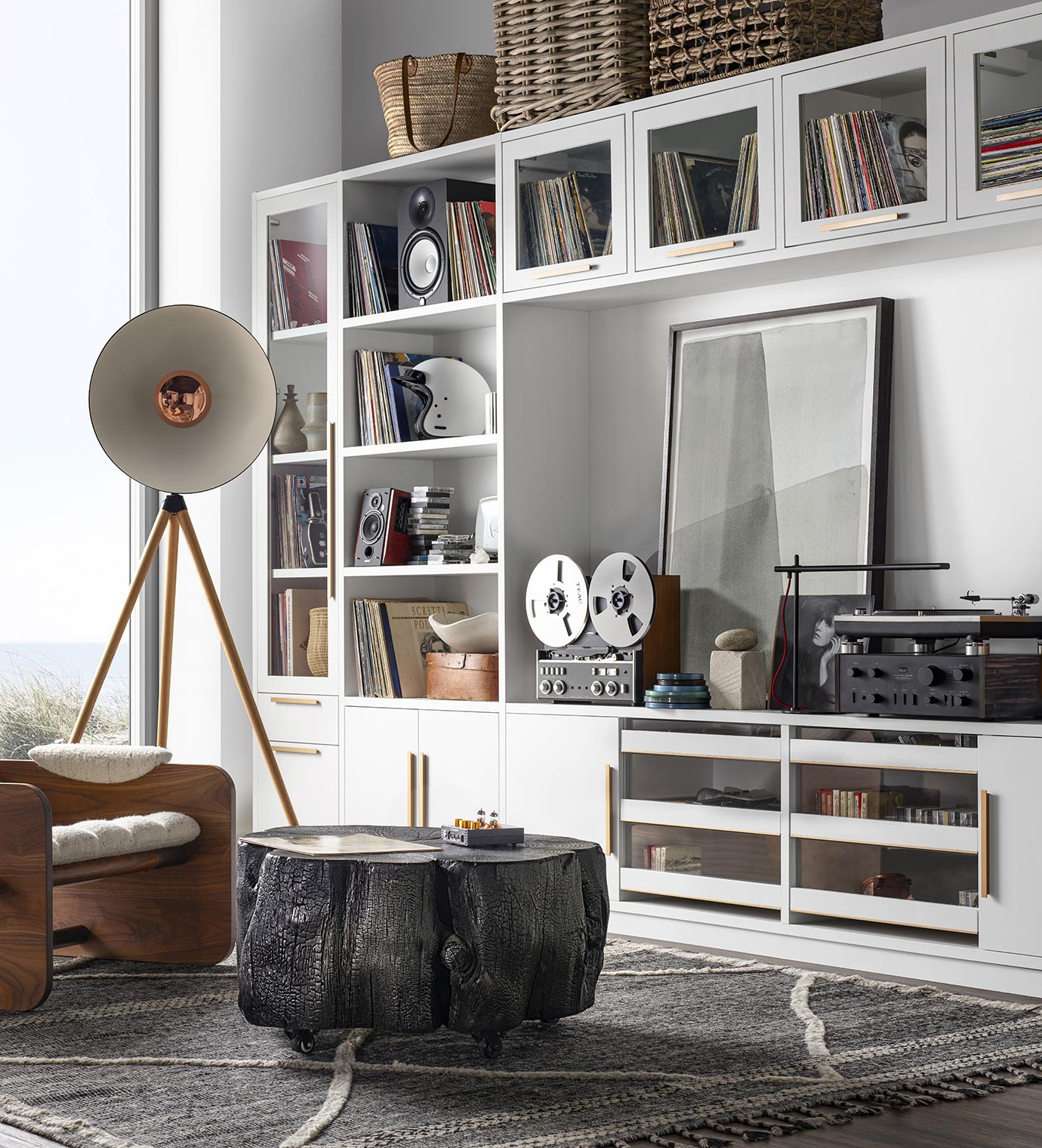 Almacenamiento, Gabinetes y Estanterías para la Sala de Estar | California  Closets, image size:1380x1520